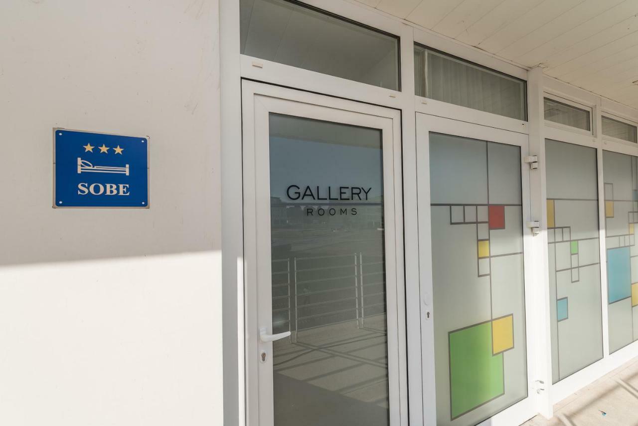 Gallery Rooms With Parking 자다르 외부 사진